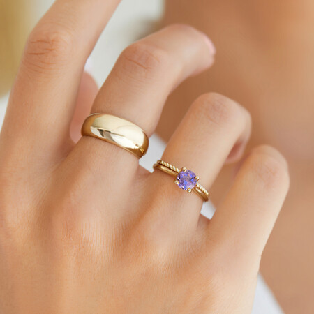 Amethyst Ring in 10kt Yellow Gold Amethyst Ring in 10kt Yellow Gold