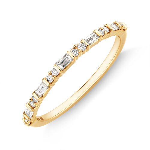 Wedding Ring with 0.20 Carat TW of Diamonds in 14kt Yellow Gold