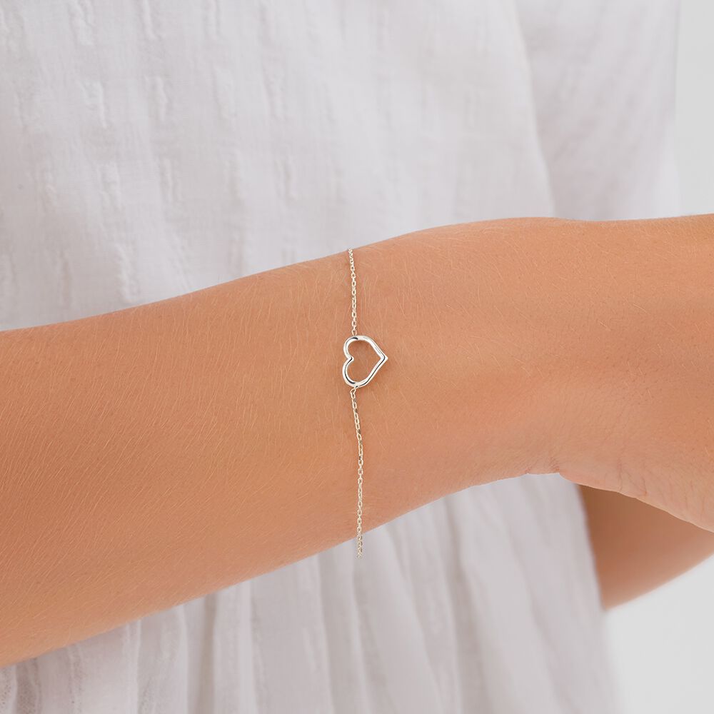 Michael hill heart hotsell bracelet