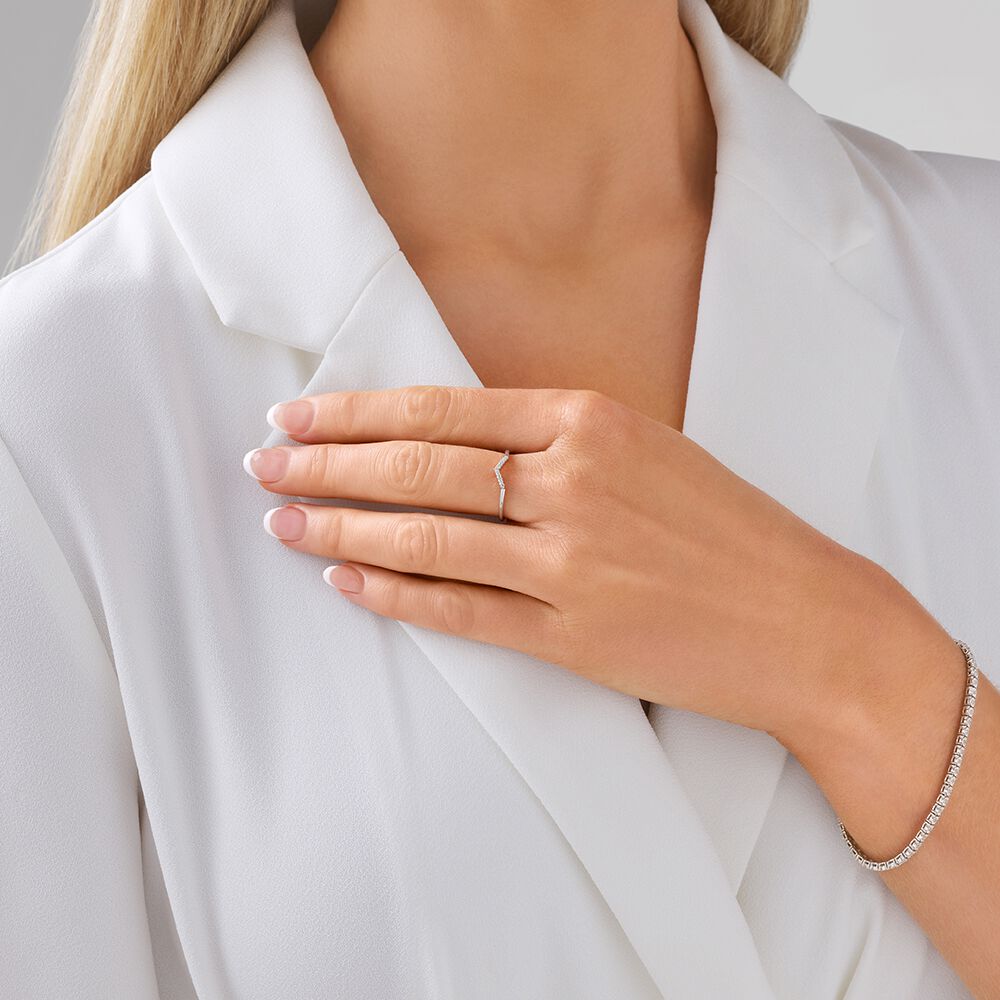 Cartier arrow deals ring