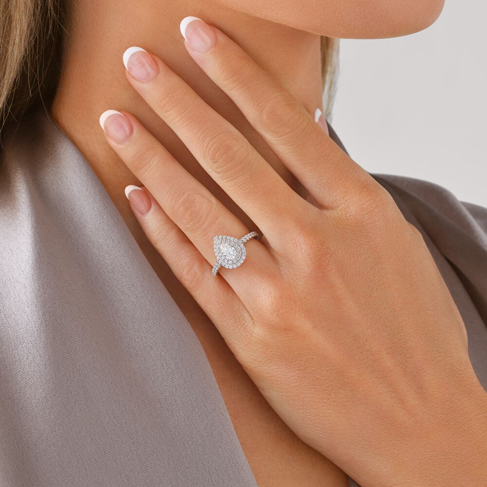 Michael hill outlet halo engagement rings