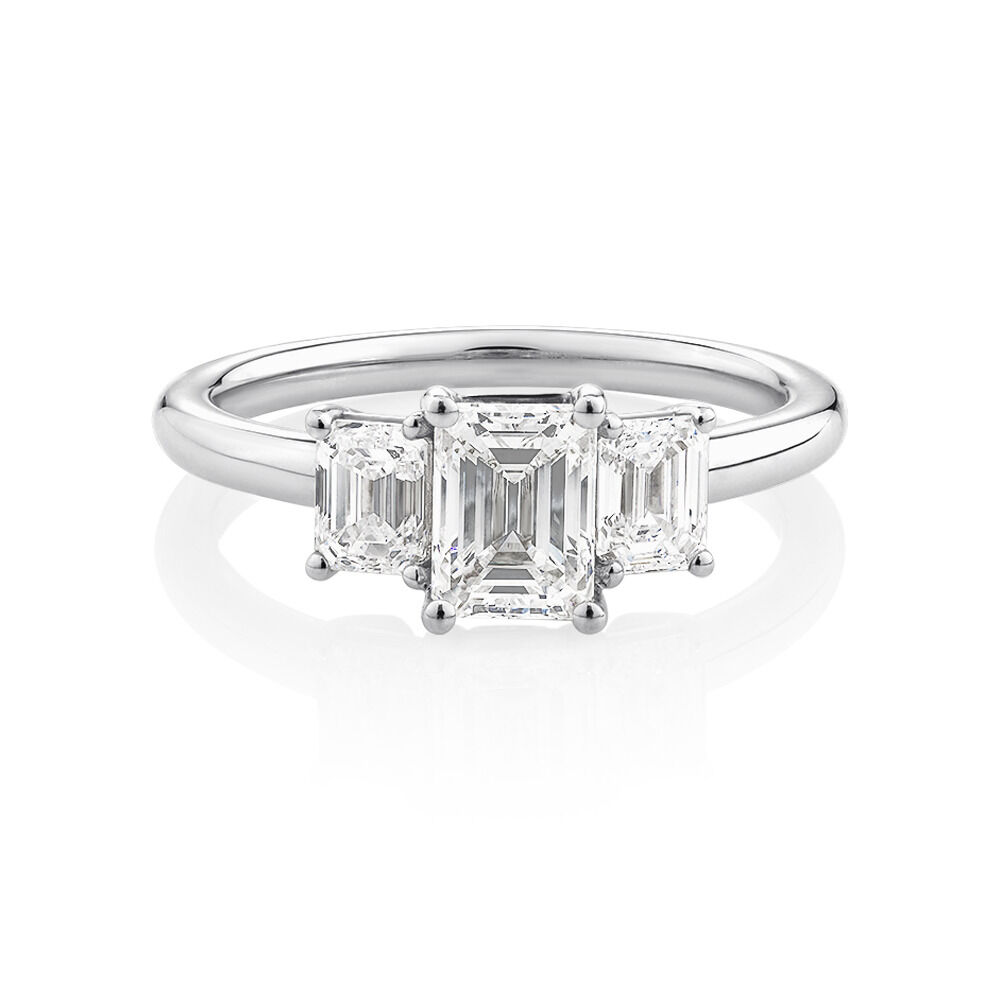 Michael hill 3 discount stone engagement ring