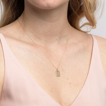Plain Tag Pendant In 10ct Yellow Gold Plain Tag Pendant In 10ct Yellow Gold