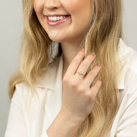 Ring with Citrine & Diamonds with 10ct Yellow Gold Ring with Citrine & Diamonds with 10ct Yellow Gold