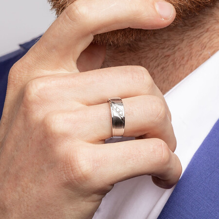 Men's Ring with Diamonds in 10ct White Gold Men's Ring with Diamonds in 10ct White Gold