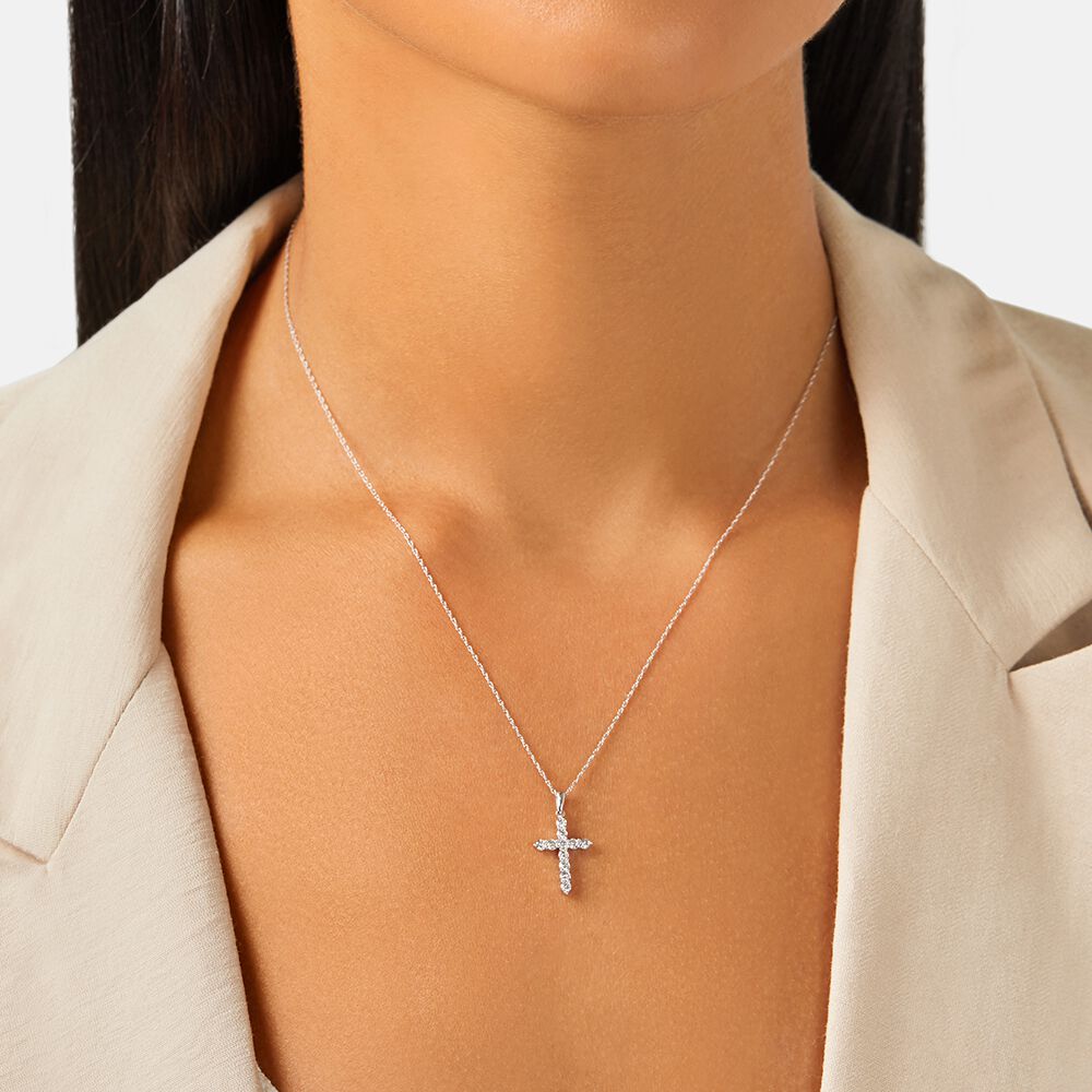 Cross Pendant with 0.34 Carat TW of 
