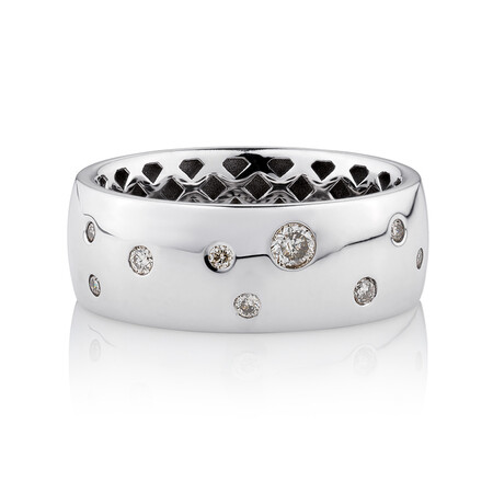 Hammer Set Barrel Ring with 0.20 Carat TW of Diamonds in 10ct White Gold Hammer Set Barrel Ring with 0.20 Carat TW of Diamonds in 10ct White Gold