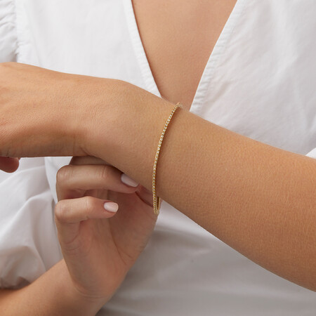 Tennis Bracelet with 1 Carat TW of Diamonds in 10ct Yellow Gold Tennis Bracelet with 1 Carat TW of Diamonds in 10ct Yellow Gold