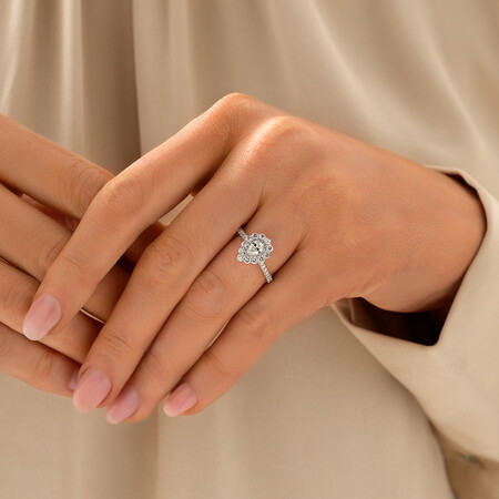 Solitaire Engagement Ring with 1 Carat TW of Diamond in 14ct White Gold Solitaire Engagement Ring with 1 Carat TW of Diamond in 14ct White Gold