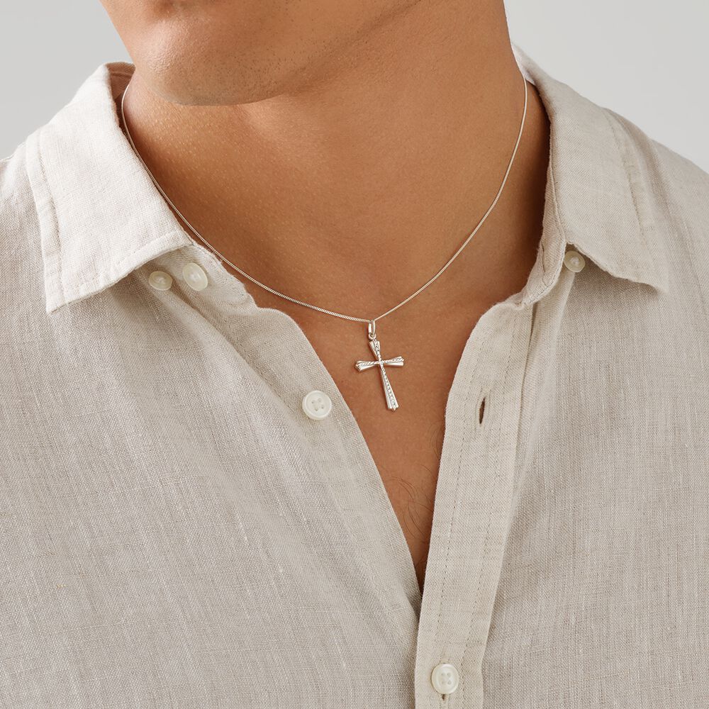 Michael hill hot sale cross pendant