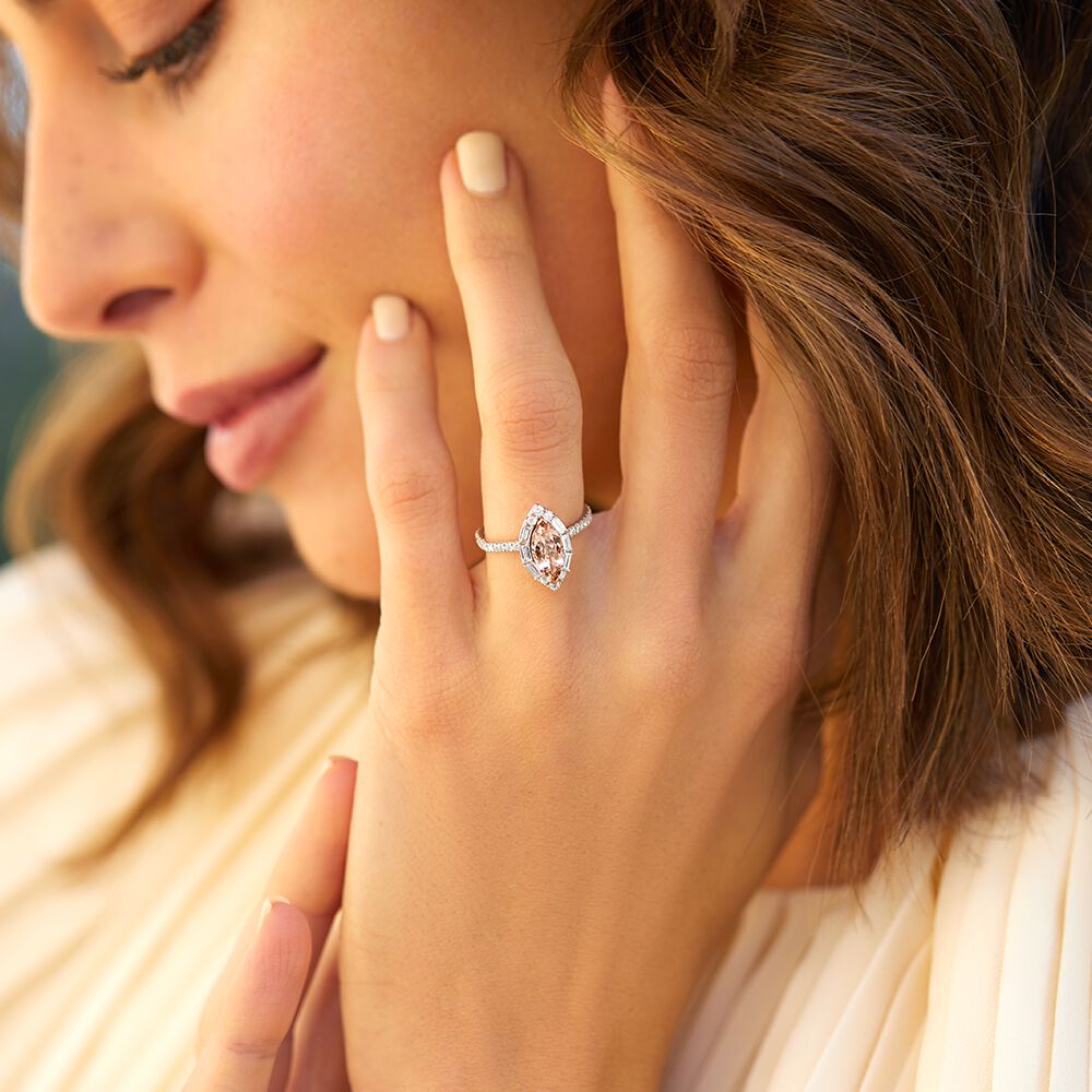 Michael hill oval outlet engagement ring