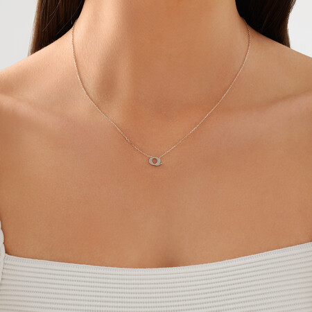 'Q' Initial Necklace in Sterling Silver 'Q' Initial Necklace in Sterling Silver