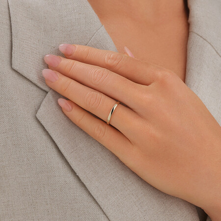 Lite Half Round Wedding Band in 10ct Yellow Gold Lite Half Round Wedding Band in 10ct Yellow Gold