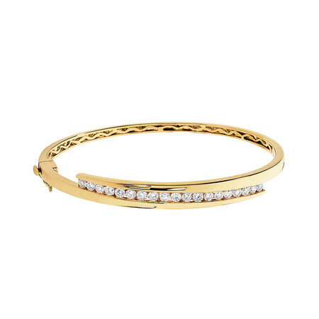 Hinged Bangle with 1 1/2 Carat TW of Diamonds in 10ct Yellow Gold