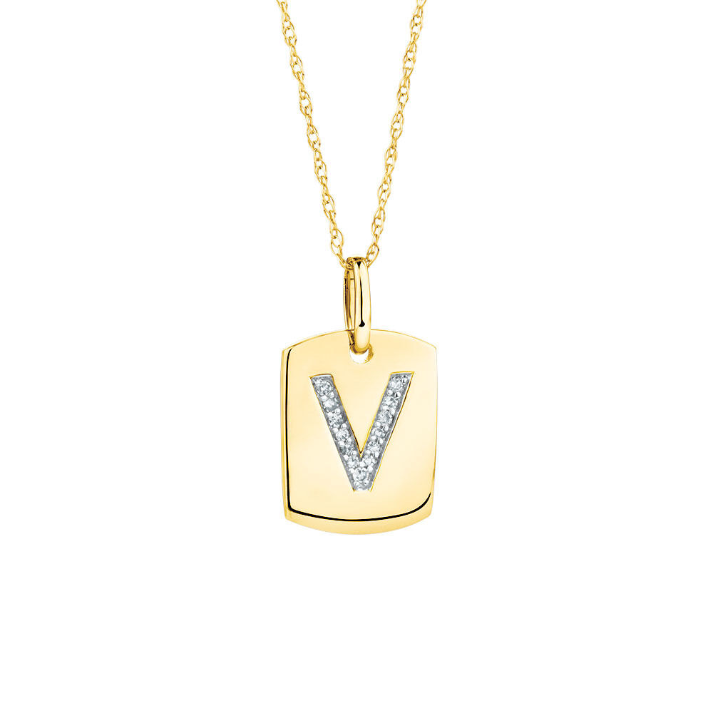 V\