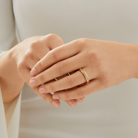Wedding Band with 1/2 Carat TW of Diamonds in 18ct Yellow Gold Wedding Band with 1/2 Carat TW of Diamonds in 18ct Yellow Gold