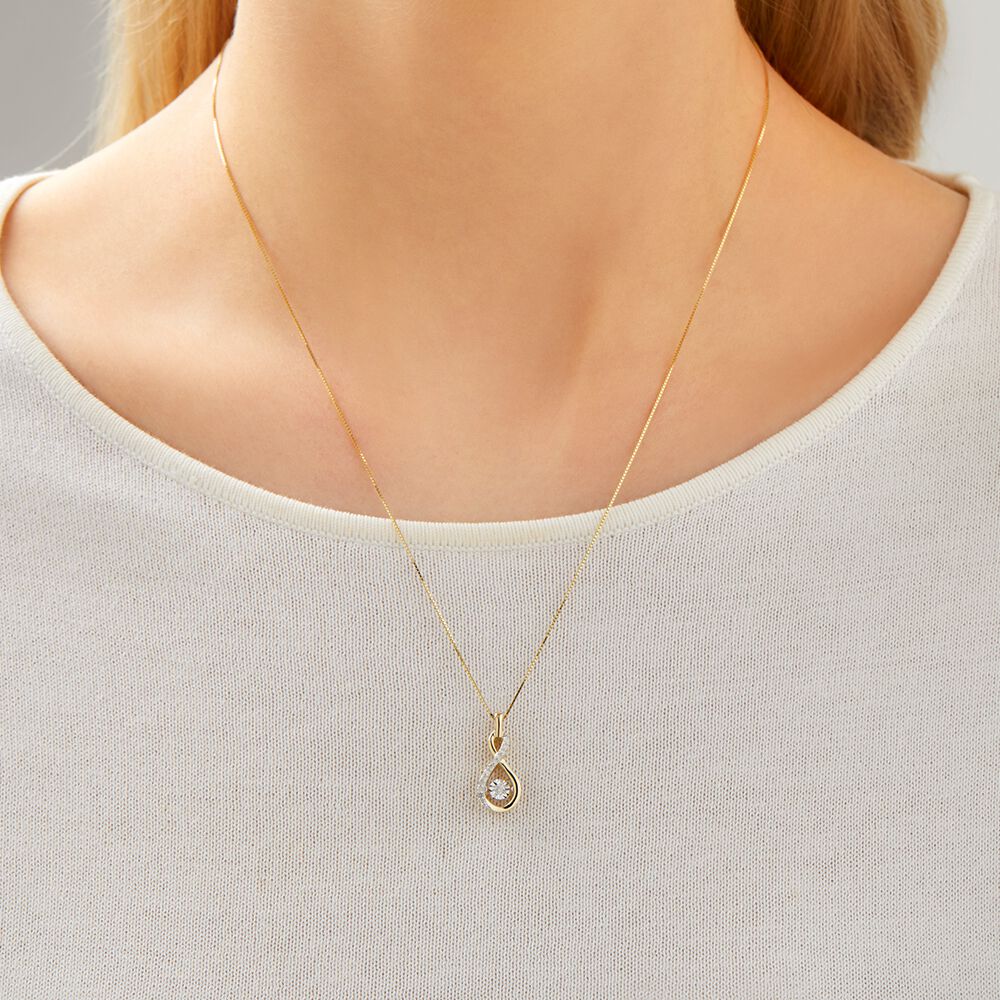 Gold pendant necklace australia Clearance