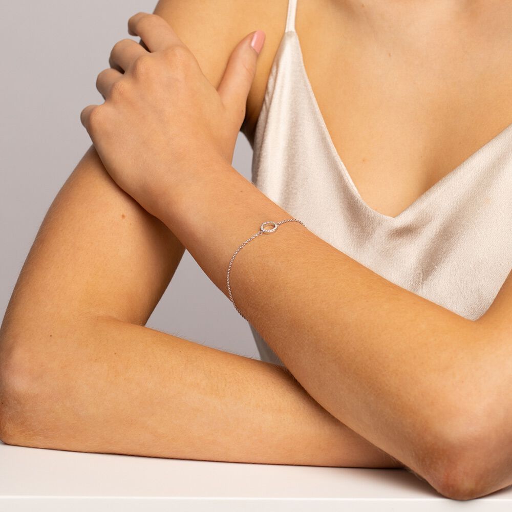 19cm (7") Bracelet with 0.16 Carat TW of Diamonds in 10ct White Gold