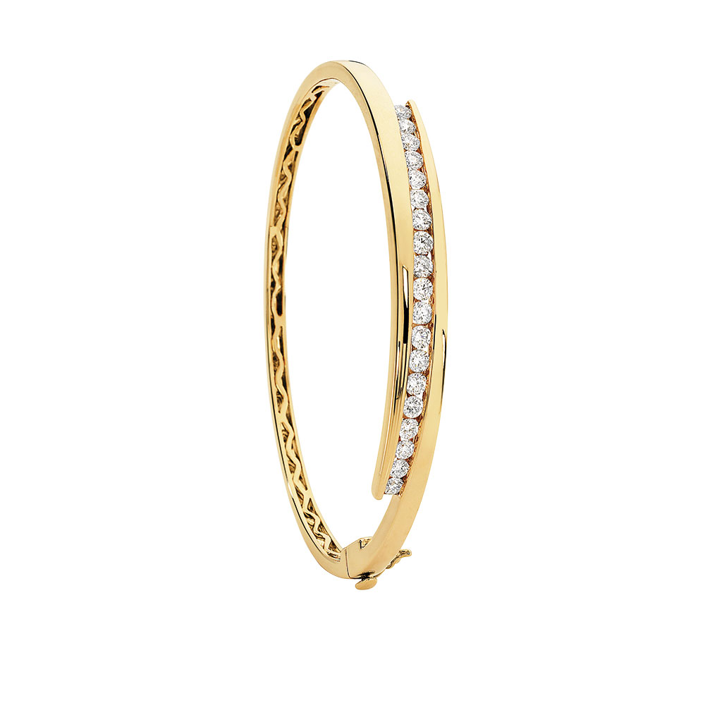 Hinged Bangle with 1 1/2 Carat TW of Diamonds in 10ct Yellow Gold