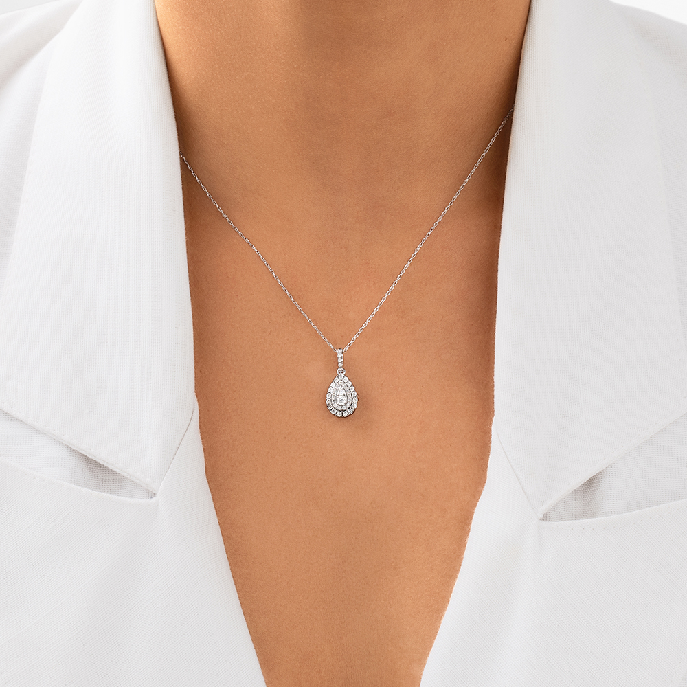 Sir Michael Hill Designer Fashion Pendant with 0.33 Carat TW of