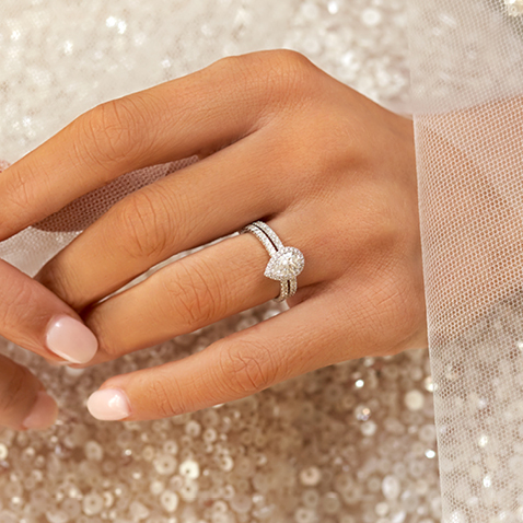 Sir Michael Hill Designer Bridal Engagement Ring and Wedding Band Sir Michael Hill Designer Bridal Engagement Ring and Wedding Band